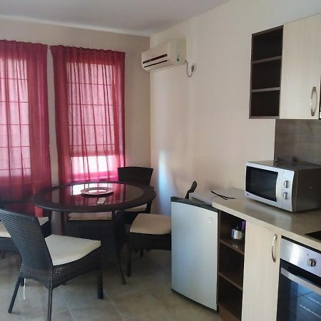 Лилия Apartment โซโซโปล ภายนอก รูปภาพ